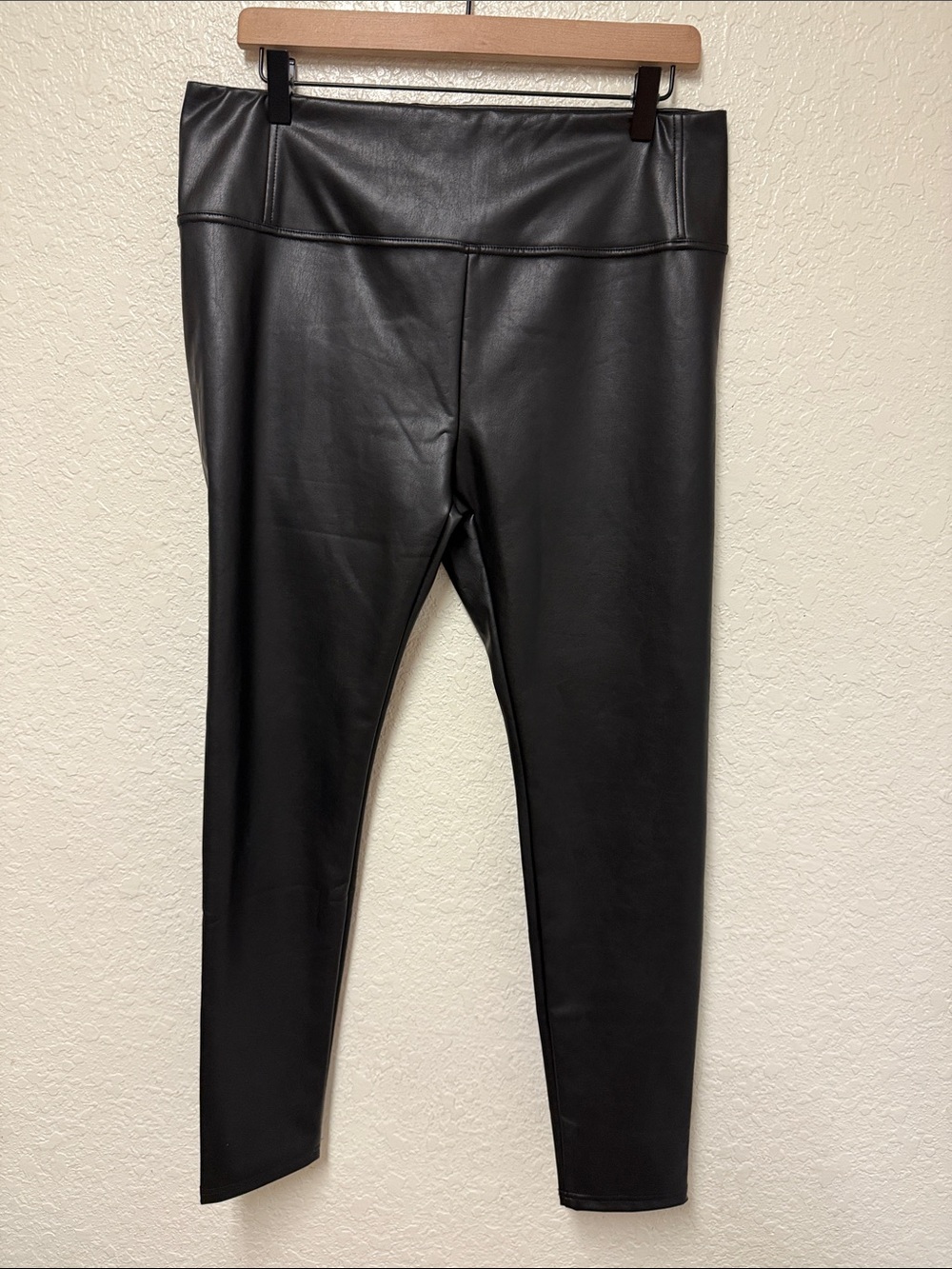 NWT *flaw noted* BP Black Faux Leather Fleece Lined Leggings Size Large